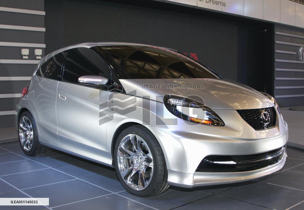 Indian auto show opens amid high hopes for local market