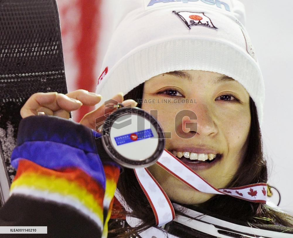 Uemura wins silver in 4th World Cup event