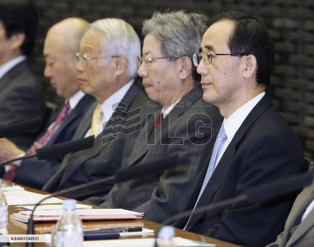 BOJ chief expecting moderate improvement in Japanese economy