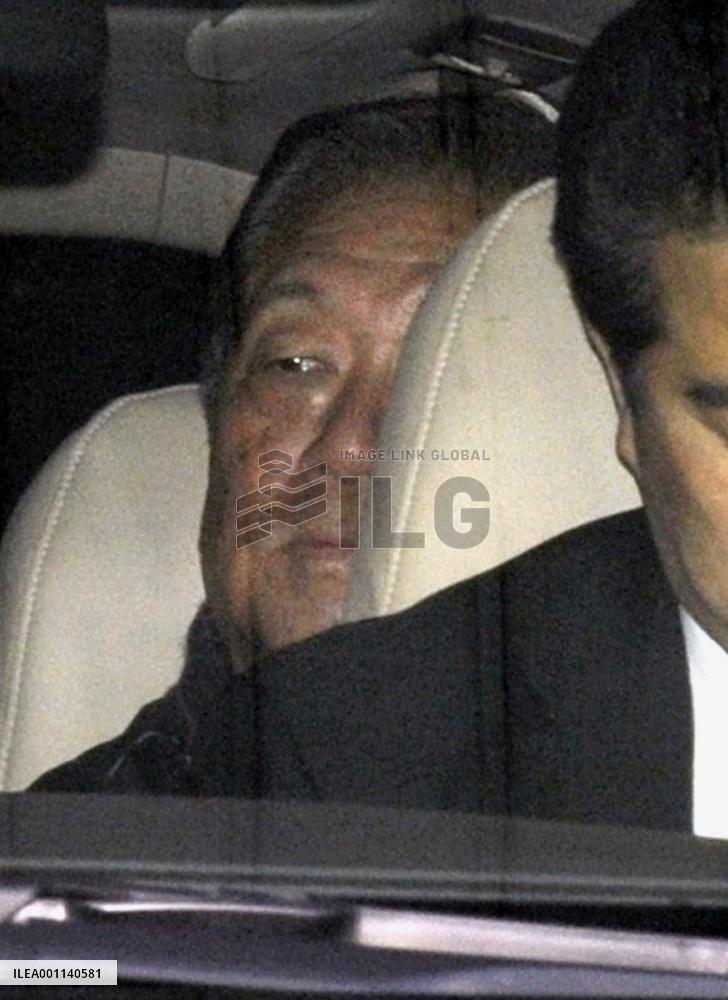 Ozawa ready to submit to questioning by prosecutors