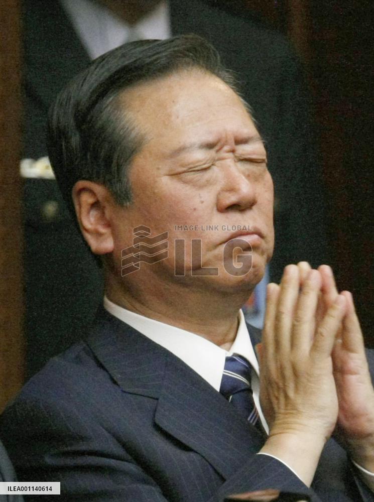 Ozawa to accept prosecutors request for questioning