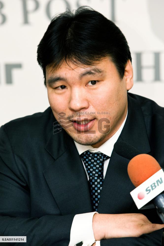 Asashoryu's brother comments on retirement