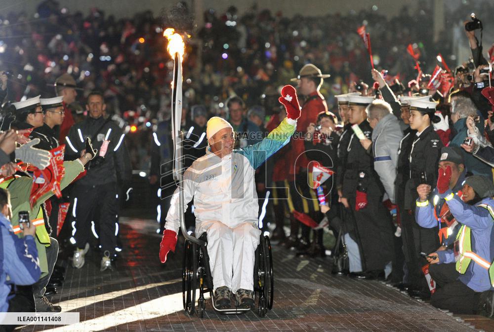 Olympic torch arrives in Richmond