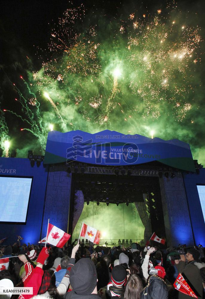 Olympic flame arrives in downtown Vancouver