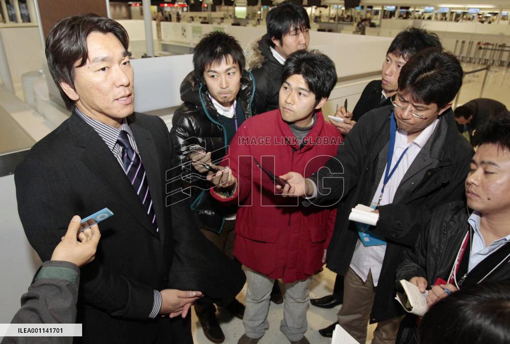 Matsui leaves for U.S. to join L.A. Angels spring camp