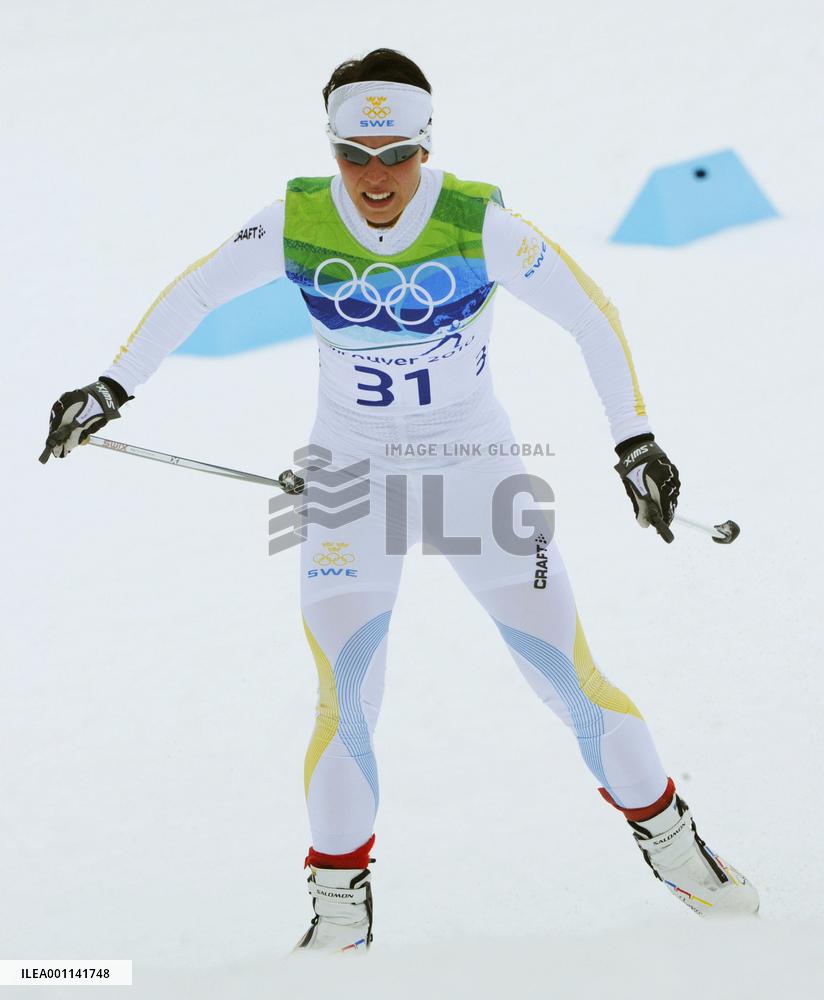 Sweden's Kalla claims women's cross-country 10km gold