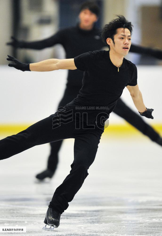 Takahashi prepares for Olympic free program