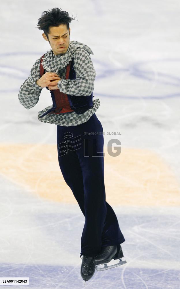Japan's Takahashi wins men's figure skating bronze