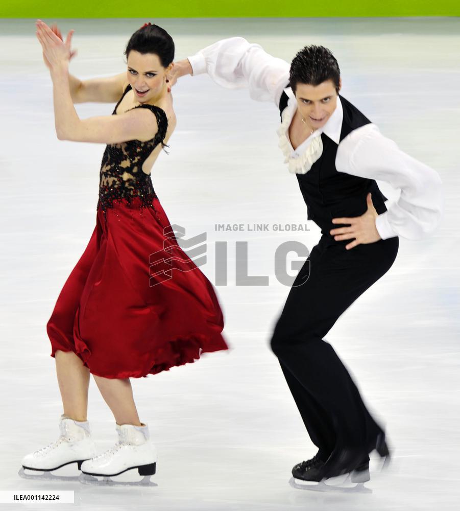 Canada's Virtue, Moir take lead in ice dance OD