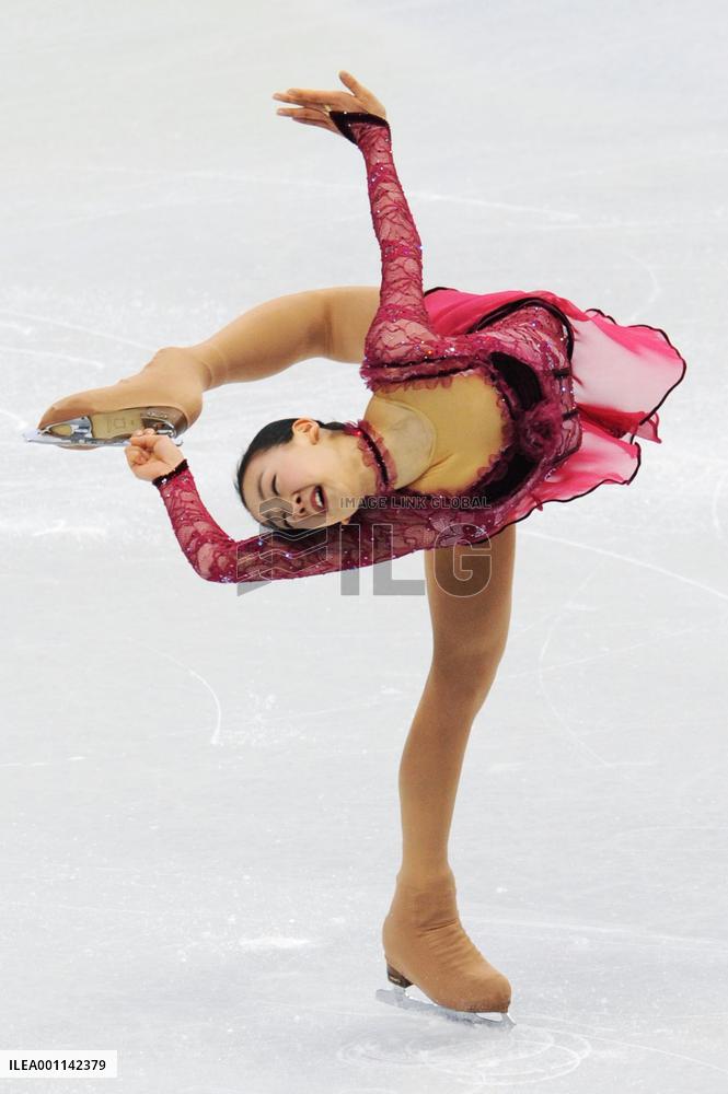 Asada finishes 2nd in women's short program