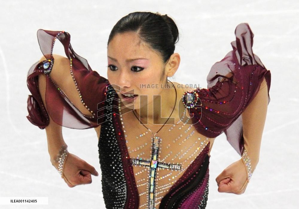 Ando finishes 4th in women's short program