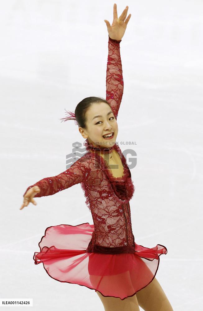 Asada finishes 2nd in women's short program