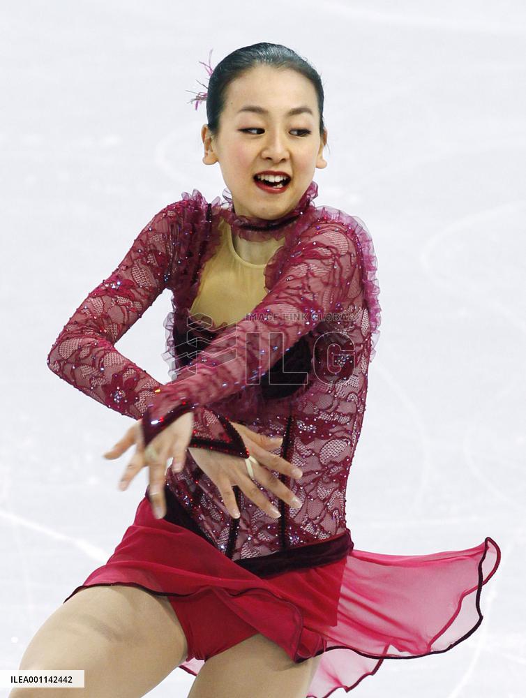 Asada finishes 2nd in women's short program