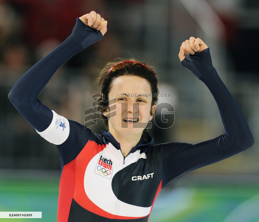 Czech's Sablikova wins women's 5,000m speed skating