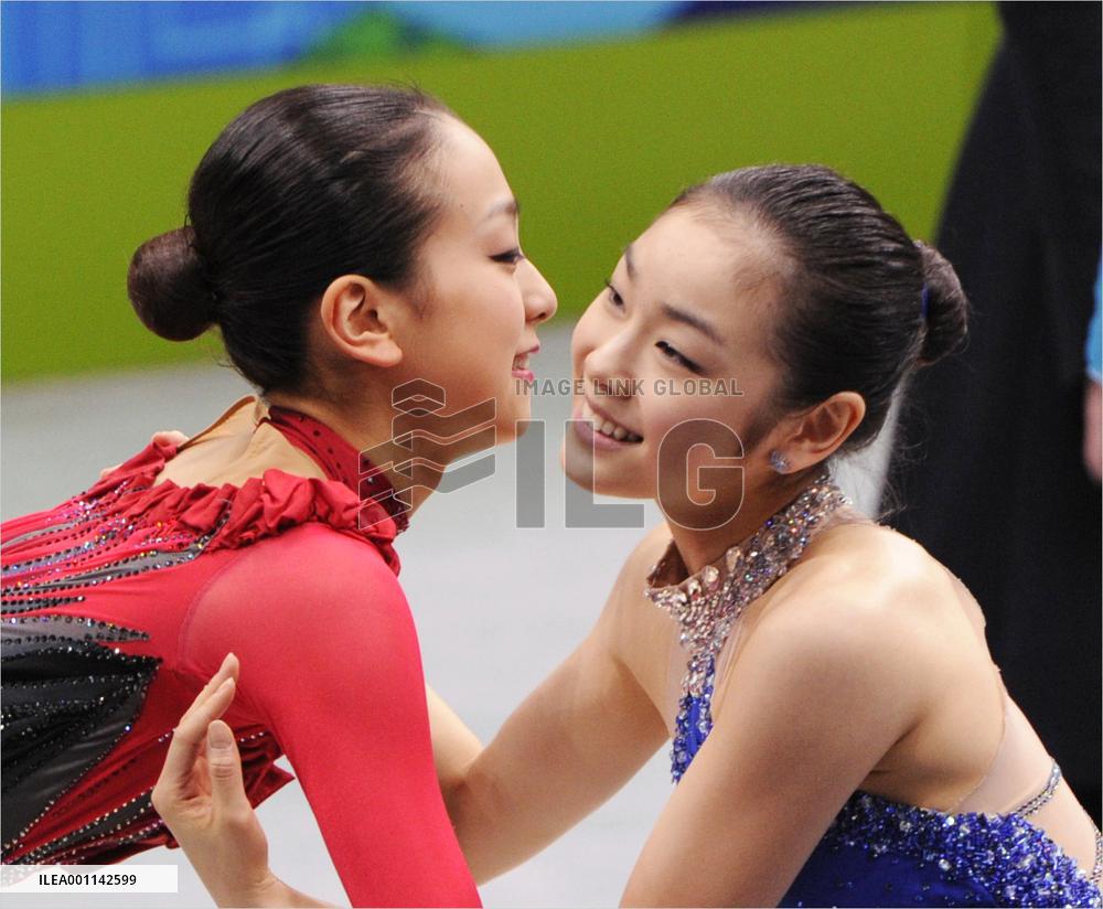 Kim, Asada celebrate at Vancouver Olympics