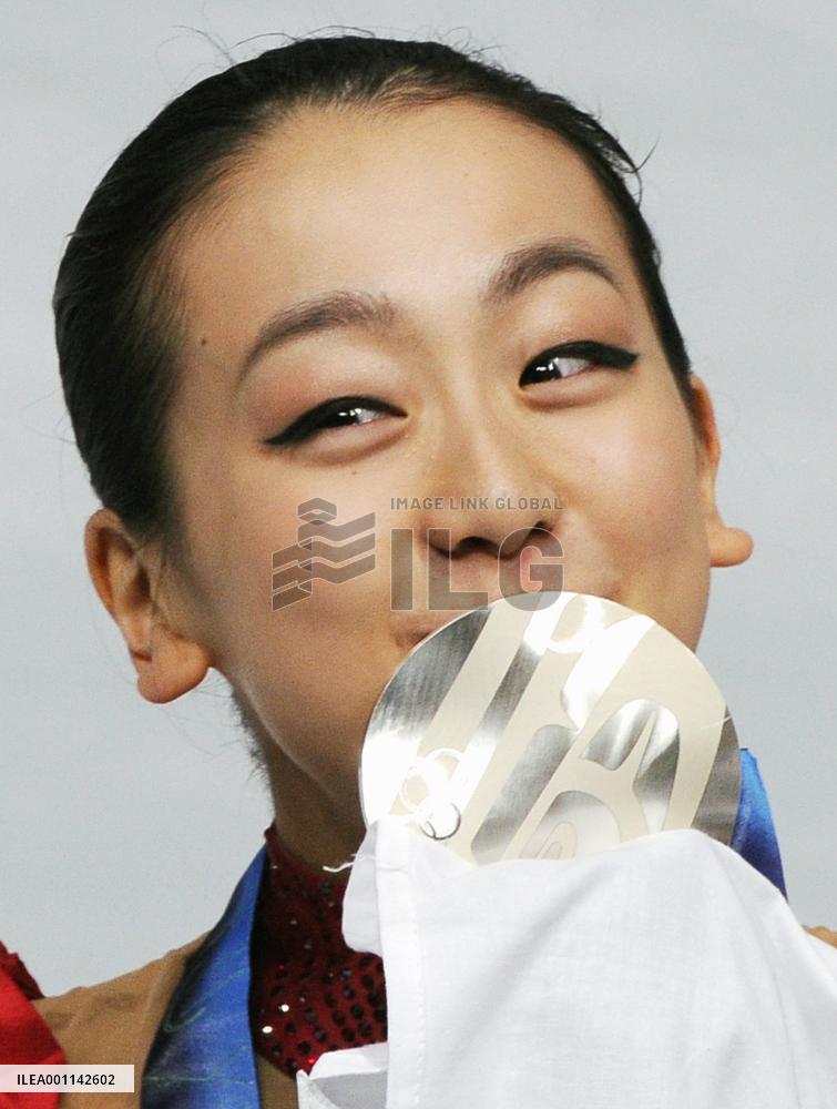 Asada wins silver at Vancouver Olympics