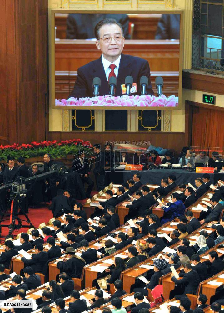 China sees GDP growth at 8% for 2010