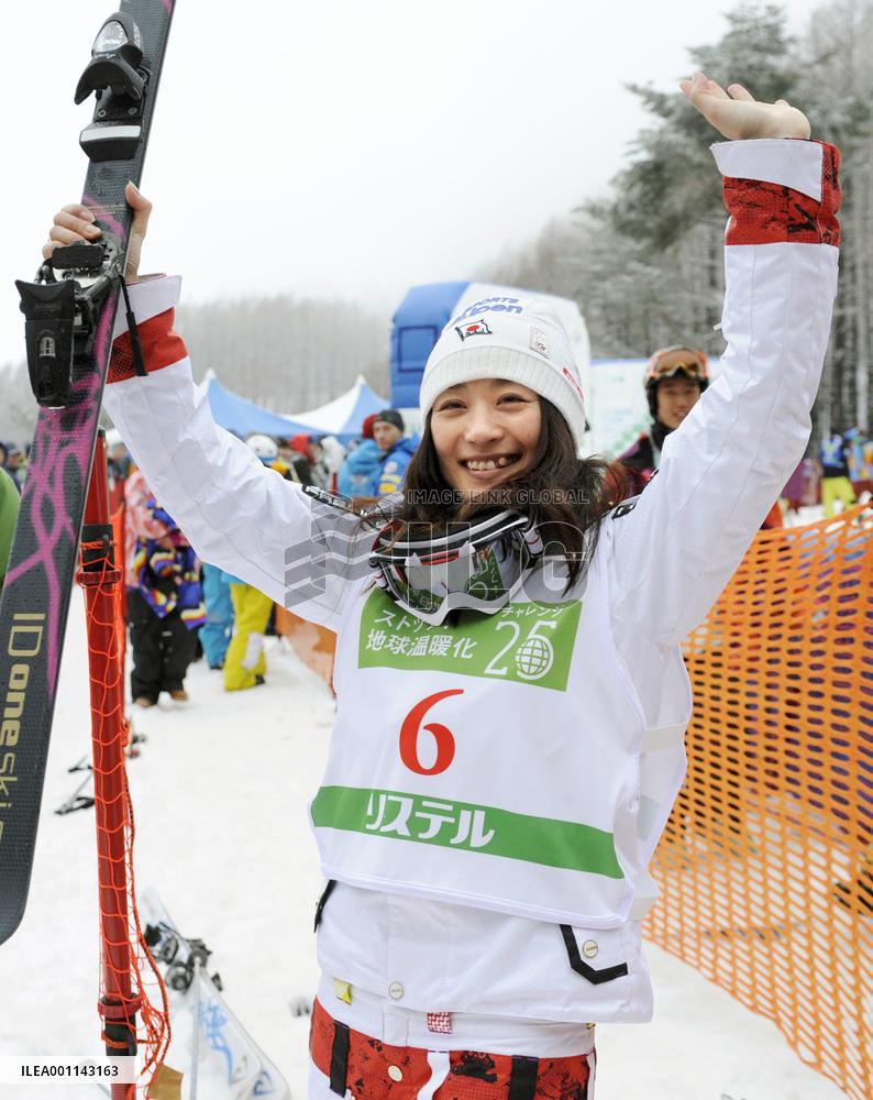 Uemura triumphs at weather-hit World Cup meet