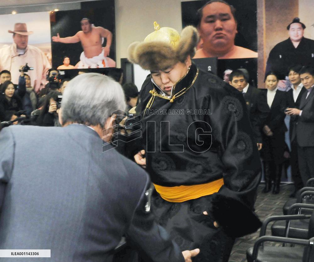 Asashoryu denies alleged drunken rampage