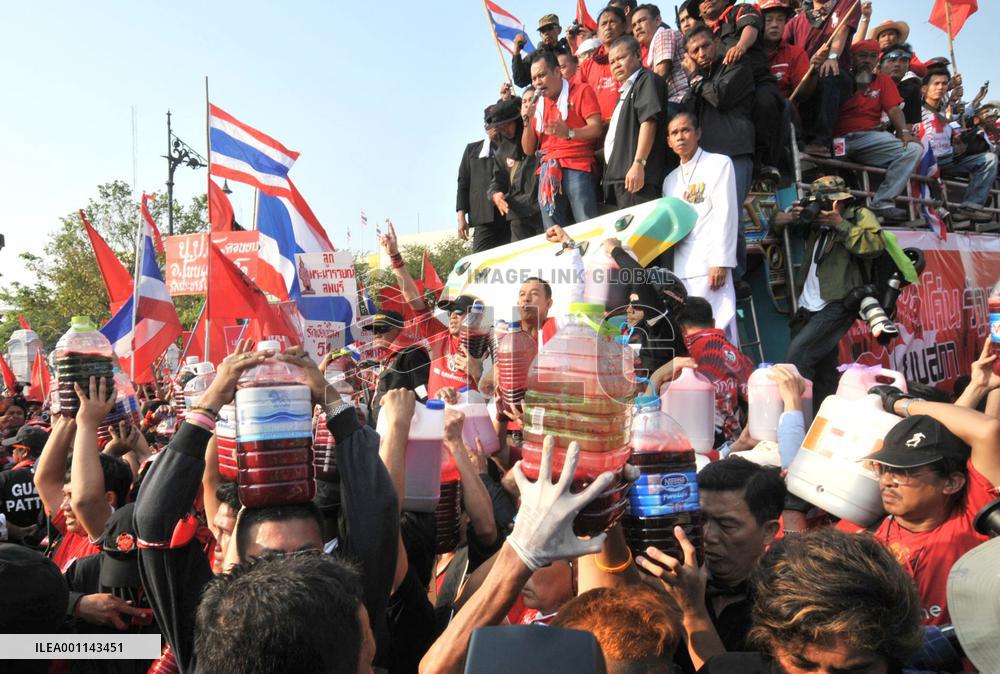 'Bloody' rally by Thaksin supporters