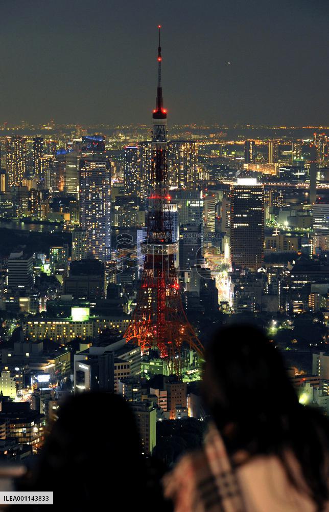 Hundreds of millions switch off lights for Earth Hour