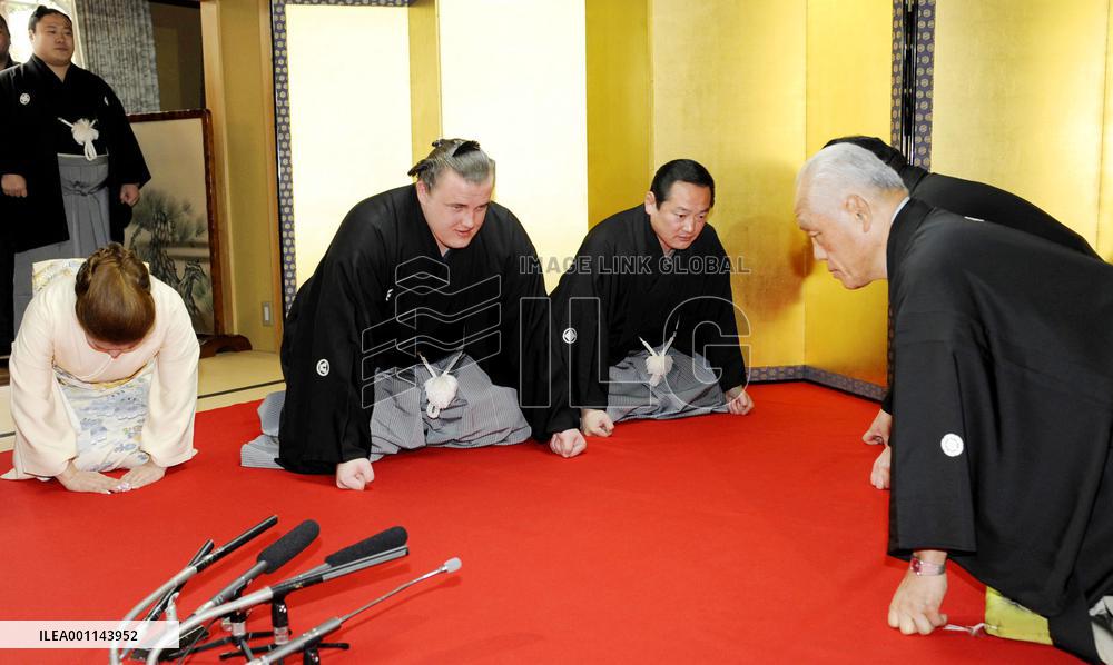 Estonian wrestler Baruto promoted to ozeki