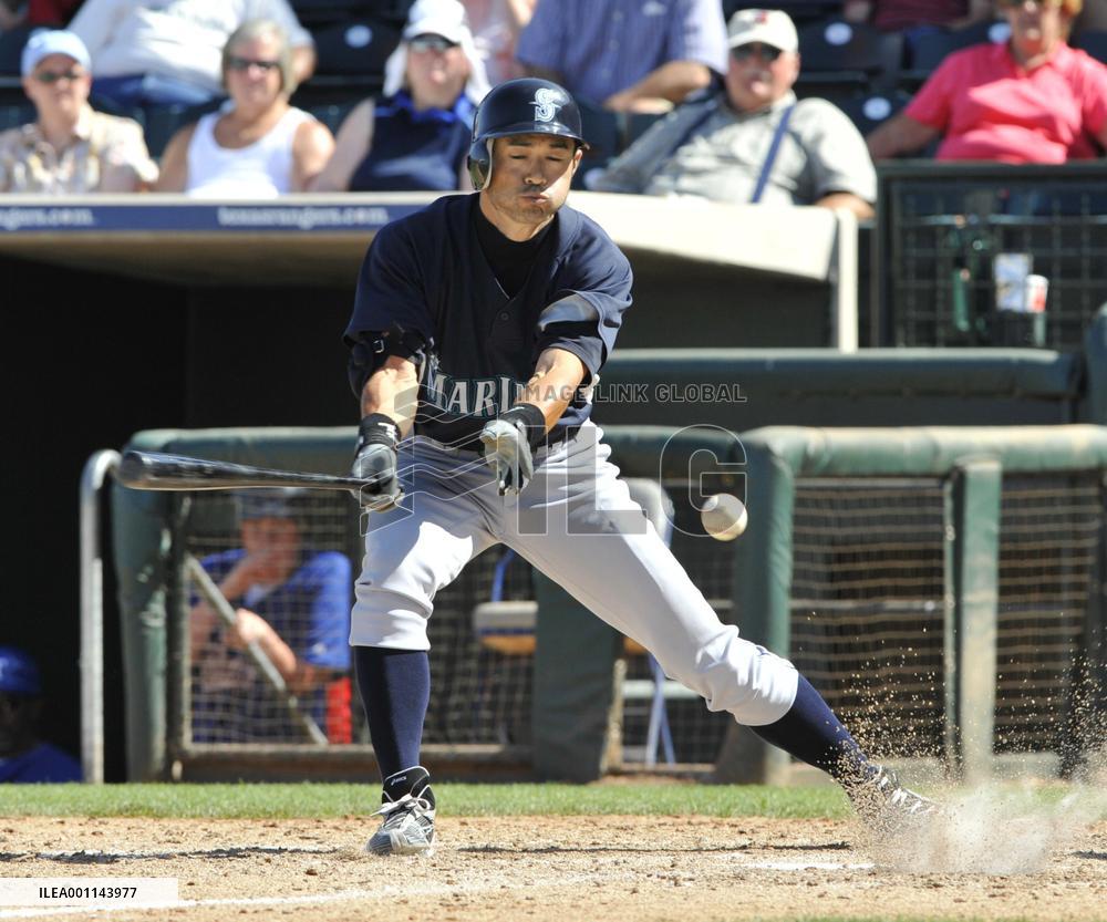 Mariners' Ichiro 1-for-4 against Rangers