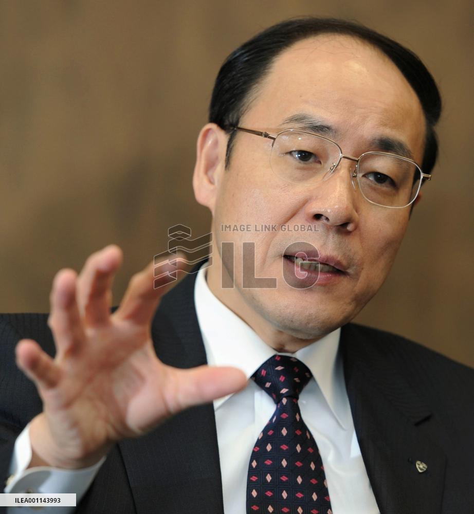 Dai-ichi Life debuts on TSE