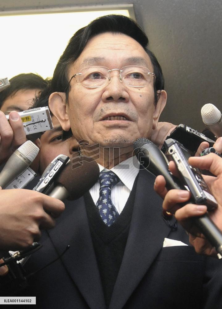 Yosano prepares to launch new party