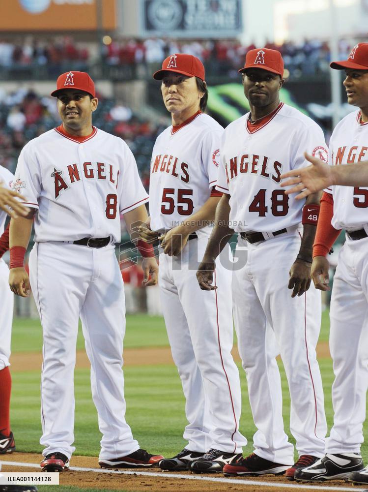 Angels' Matsui plays against Twins in season's opening game