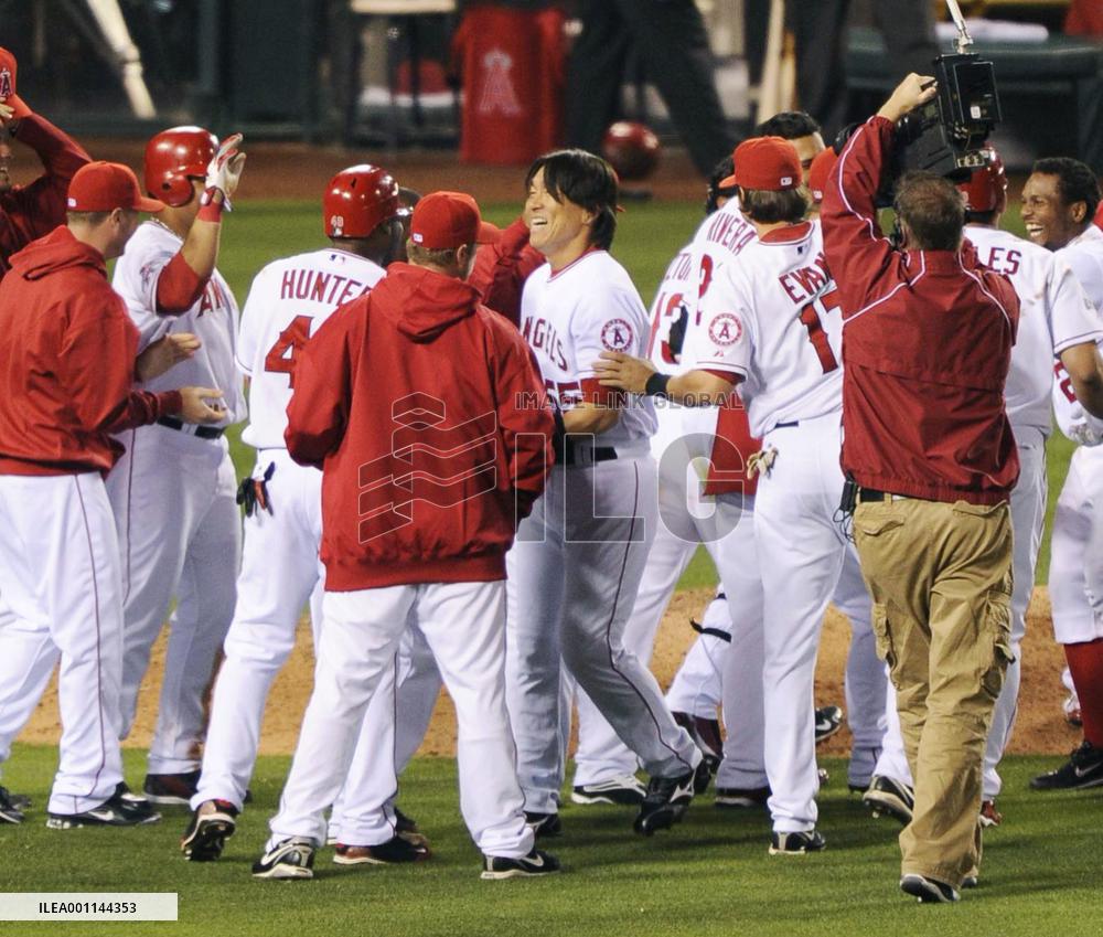 Matsui's walk-off hit lifts Angels past A's