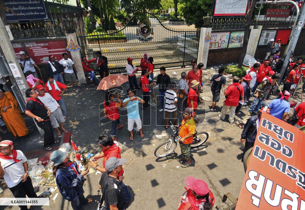 20 killed, more than 800 injured in Thailand political violence