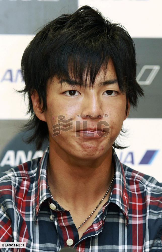 Ishikawa returns home from Masters