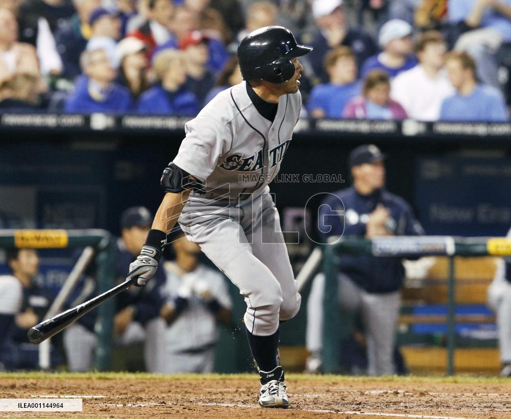 Seattle Mariners' Ichiro 2-for-5 against Kansas City Royals