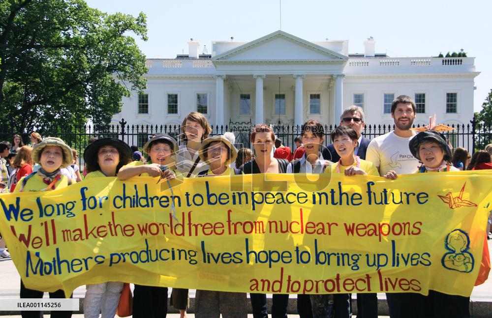 Nuclear rally near White House