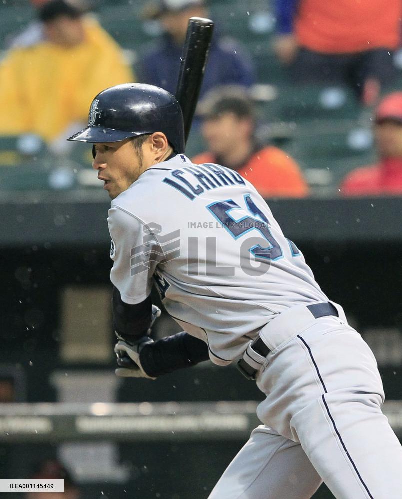 Ichiro 2-for-4 against Orioles