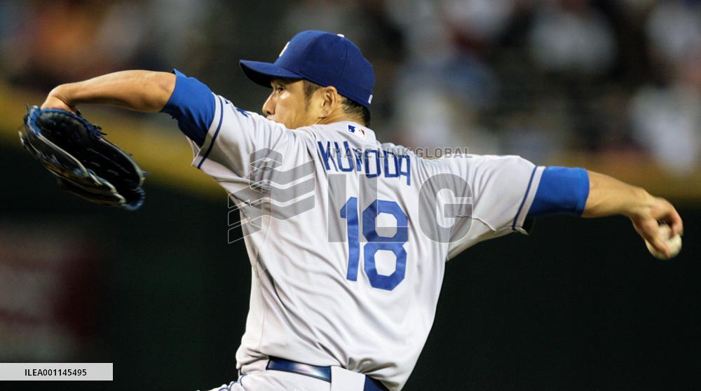 Kuroda gets 4th win as Dodgers top D'Backs