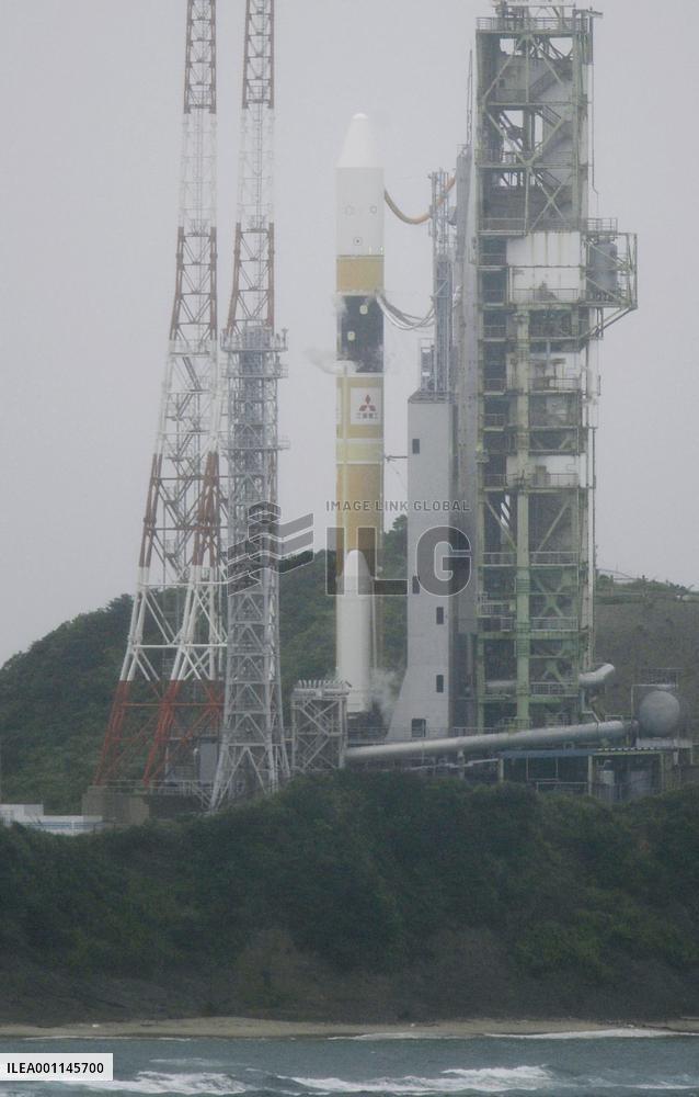 Venus probe launch put off