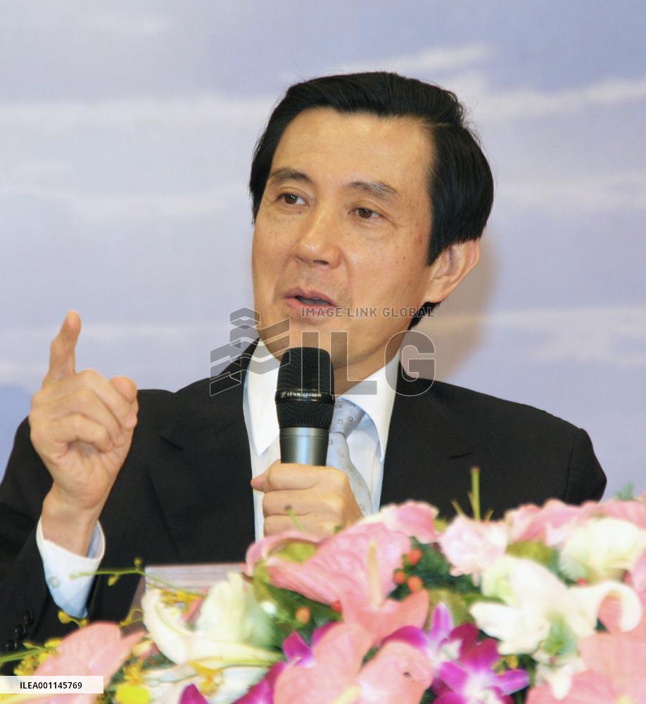 Taiwan president promises peace, 'golden decade'