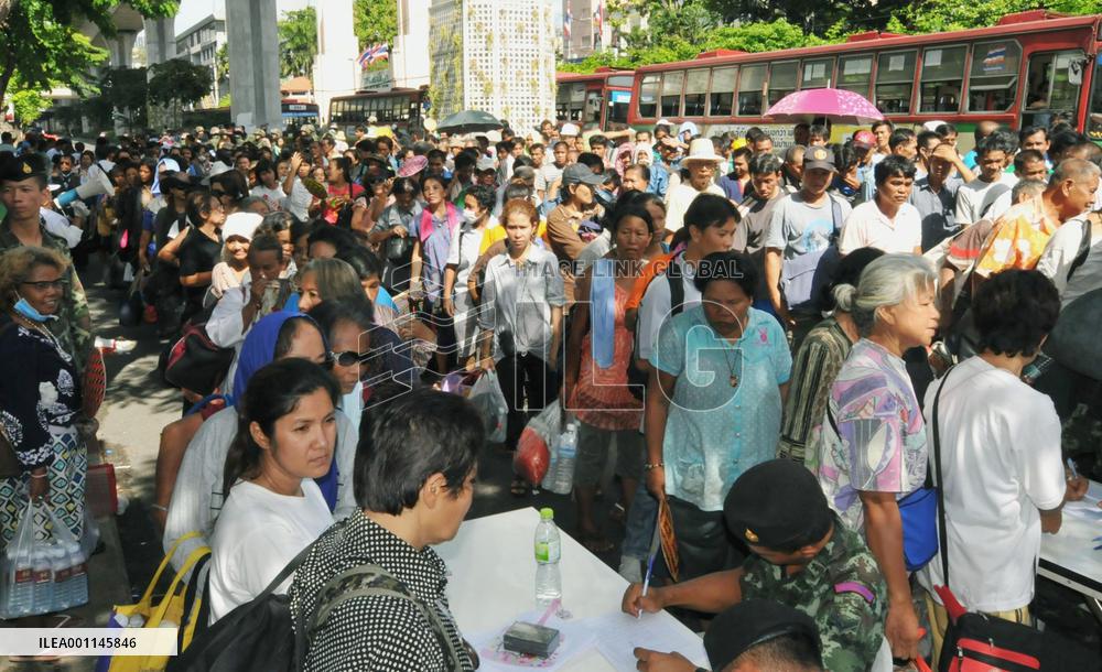 Thailand begins to assess damage after troops smash protests