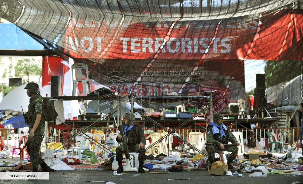 Thailand begins to count damage after troops smash protests
