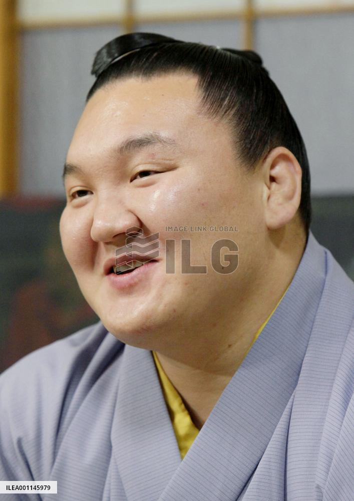 Hakuho says it was a 'lonely' road to summer title
