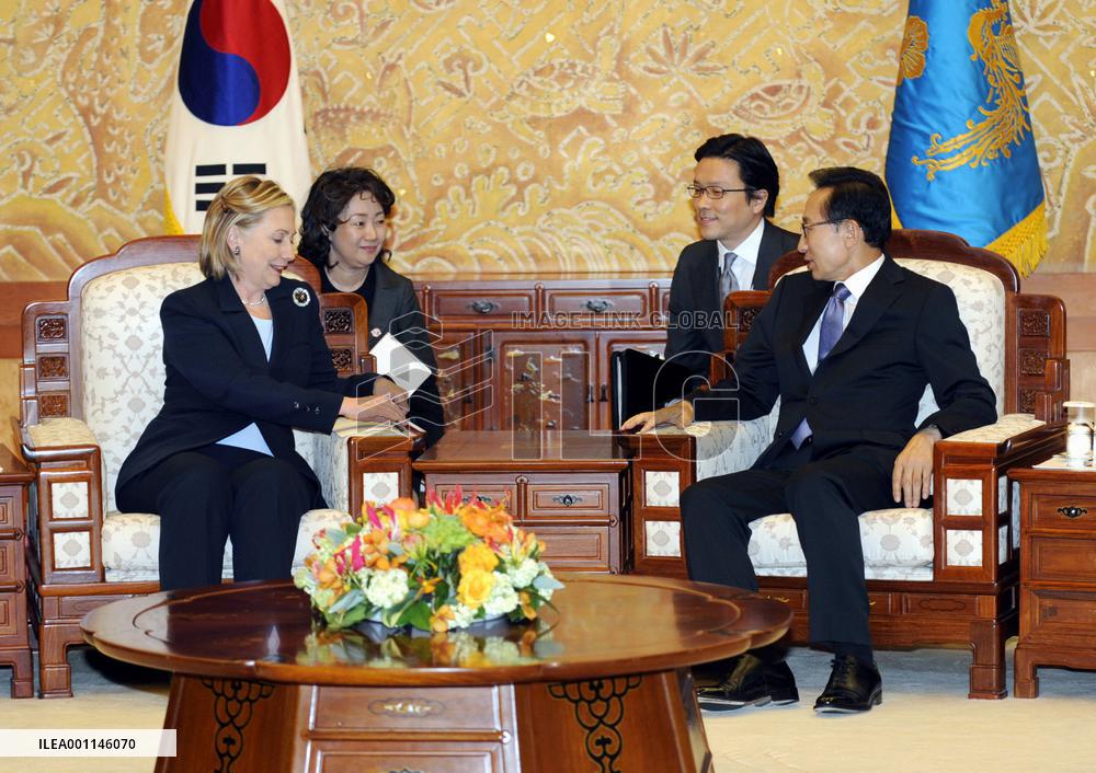 Clinton blasts N. Korea
