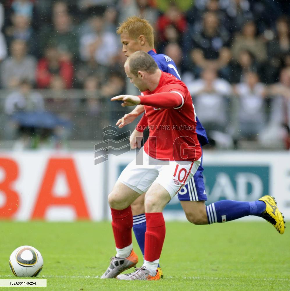 Japan, England in World Cup warm-up match