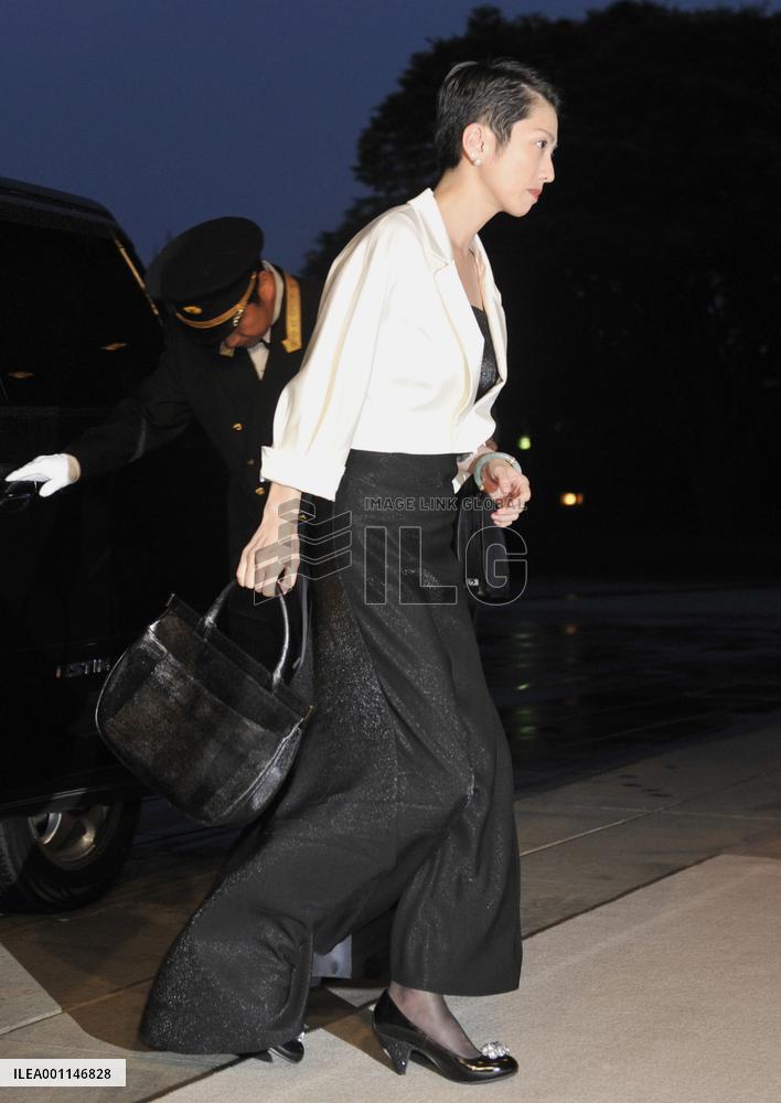 Renho attested as administrative reform minister