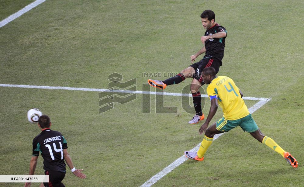 S. Africa, Mexico match ends in 1-1 draw