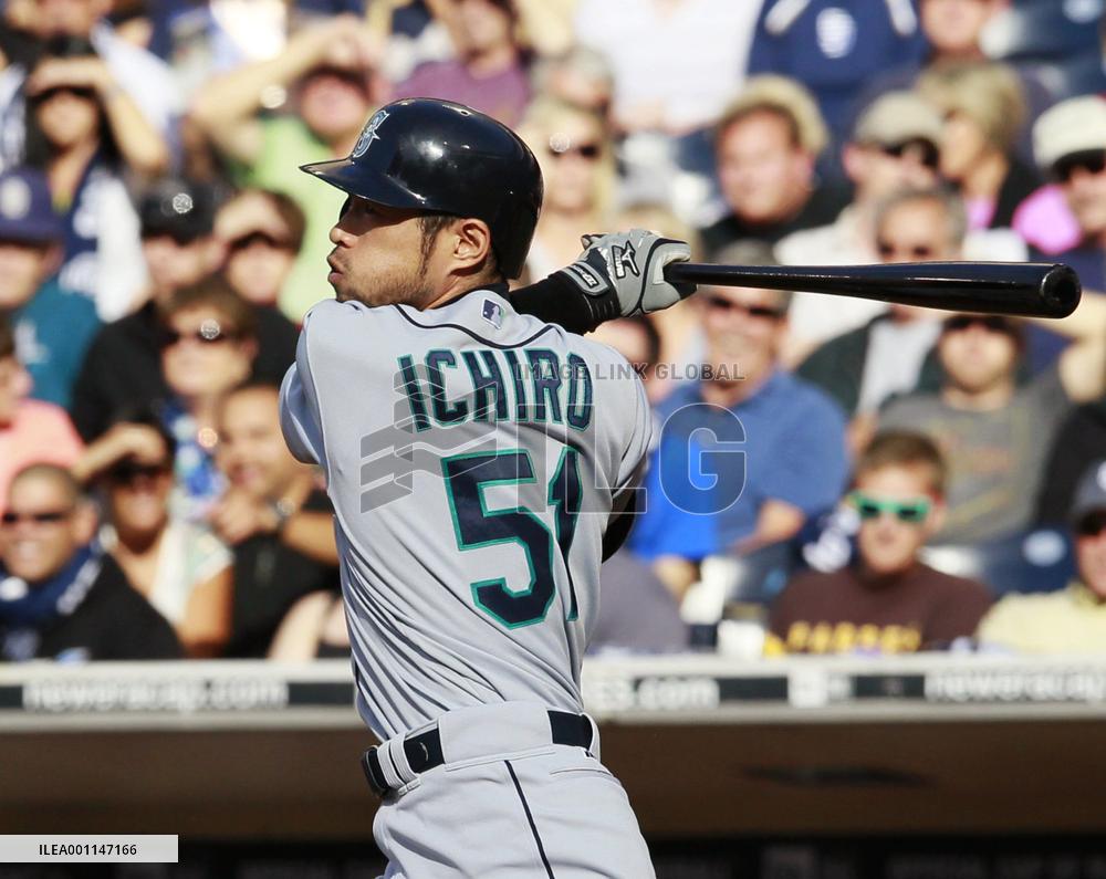 Seattle Mariners' Ichiro 3-for-5 against San Diego Padres