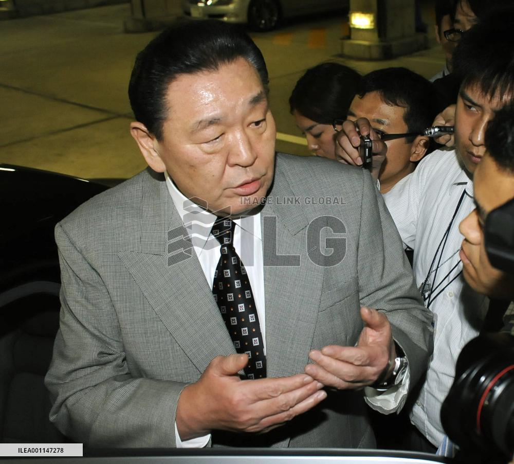Sumo rocked by wrestlers' gambling scandal