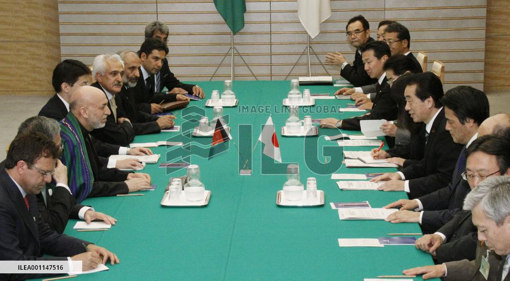 Kan urges Karzai to improve security, end corruption