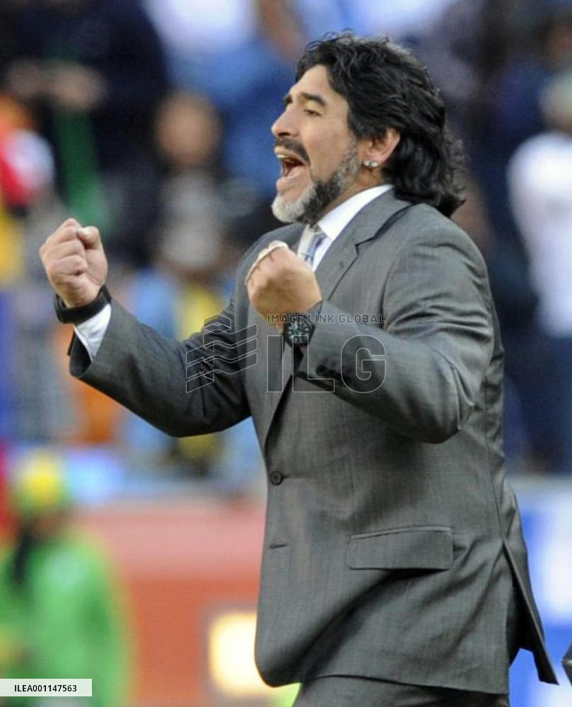 Argentina beat S. Korea 4-1 in World Cup Group B